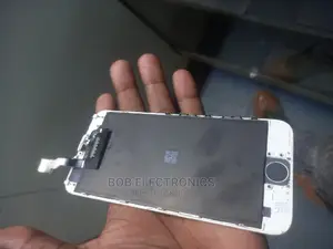 iPhone Screens Offer