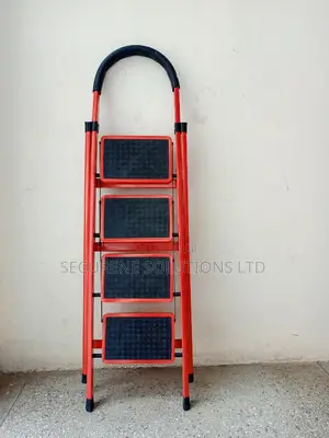 4 Steps Steel a Type Ladder Wide Steps