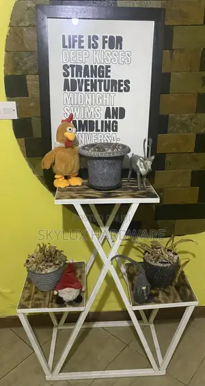2-Layer Metal Flower Stand