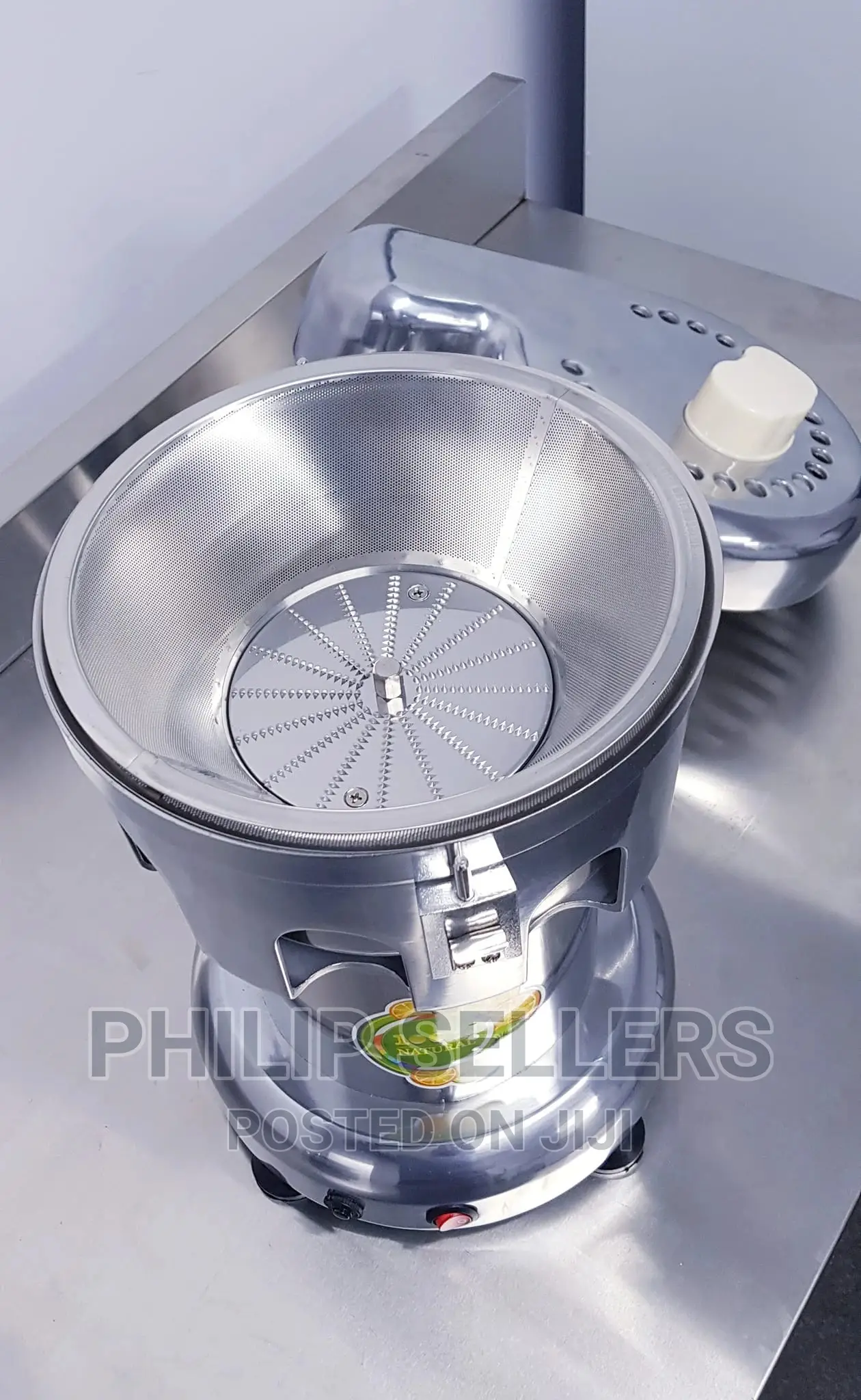 Commercial Juicer Machine Available
