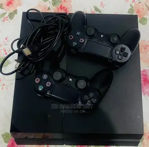 Play (Ps4) Standard, 2 Pads