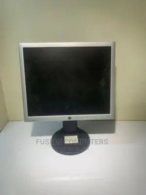 HP 19 Inch Square Slim LED With Base