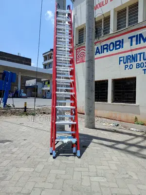 24ft Type Ia Fiberglass D-Rung Extension Ladder D6224-2