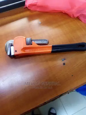 Heavy Duty Pipewrech 12"