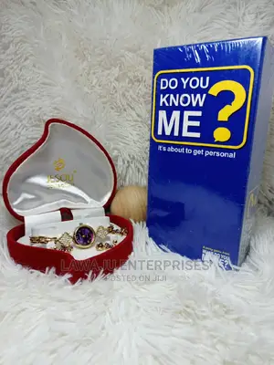 Do You Know Me Game + Ladies International Women's Gift Set