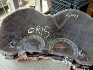 Speedometer Auris