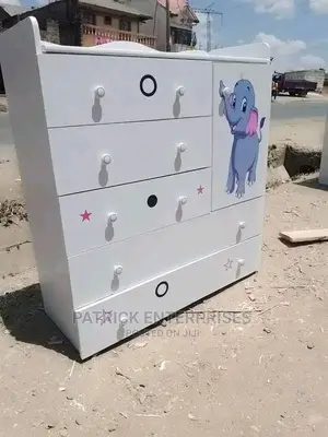 MDF Chest of Drawers 4 by 4 Fitts