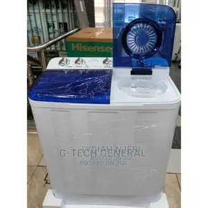 White Hisense Washing Machine 11kg Twin Tub.