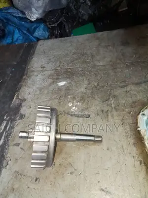 1SZ Gearbox Top Shaft