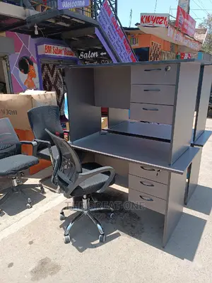Office Desk: Desk (New Arrivals)