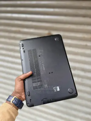 New Laptop HP EliteBook 820 G3 16GB Intel Core I7 SSD 512GB