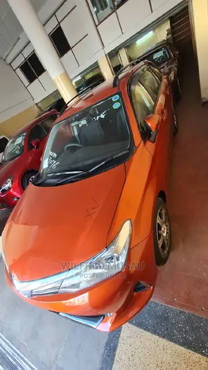 Toyota Corolla Fielder 2015 Orange