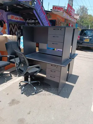 Office Desk 1m / at Secretary Chair