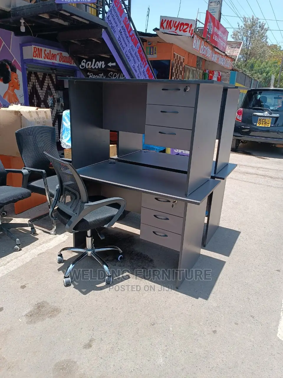 Office Desk 1m / at Secretary Chair