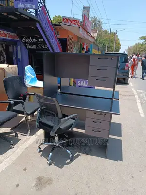 Office Chairs + Desk 1.2m