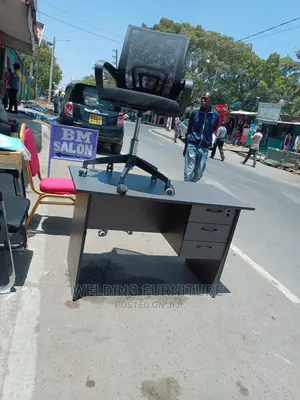 Office Desk (Chair)