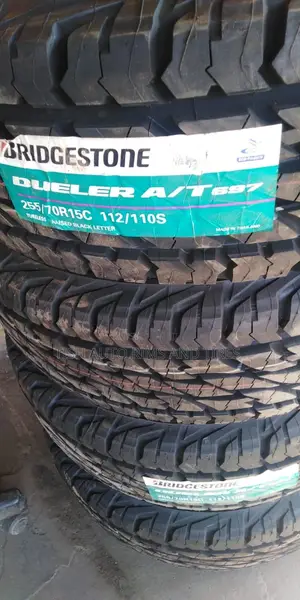 255/70r15 Bridgestone a/T