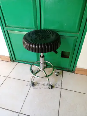 Comfortable Black Round Pedicure Stool