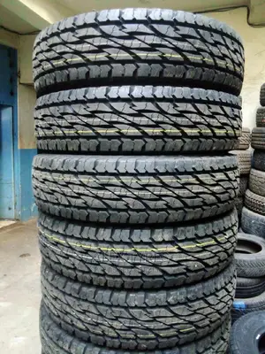 205R16 a/T Bridgestone Dueler Tyres Made in Thailand