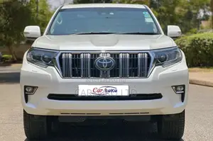 Toyota Land Cruiser Prado 2018 White
