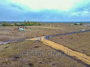 #Fantastic Plots for Sale#^En