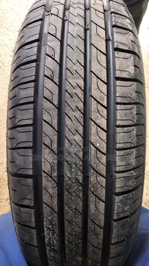 225/65r17 Vantage Tire