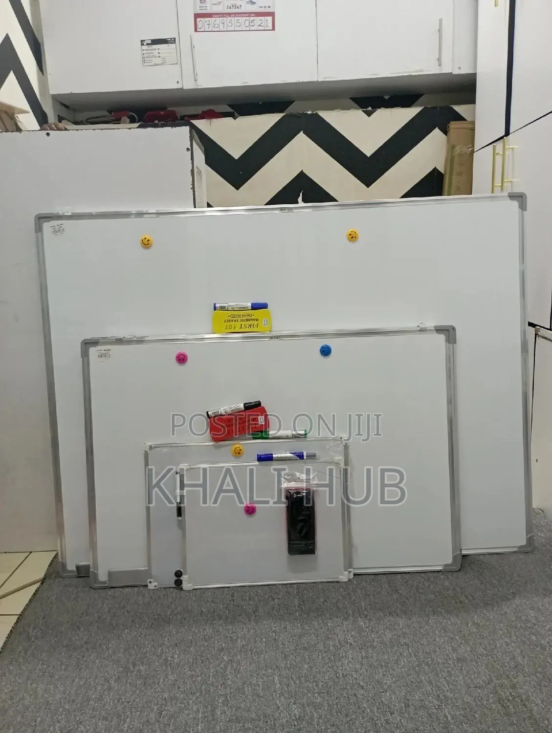 Whiteboard√ Whiteboard•