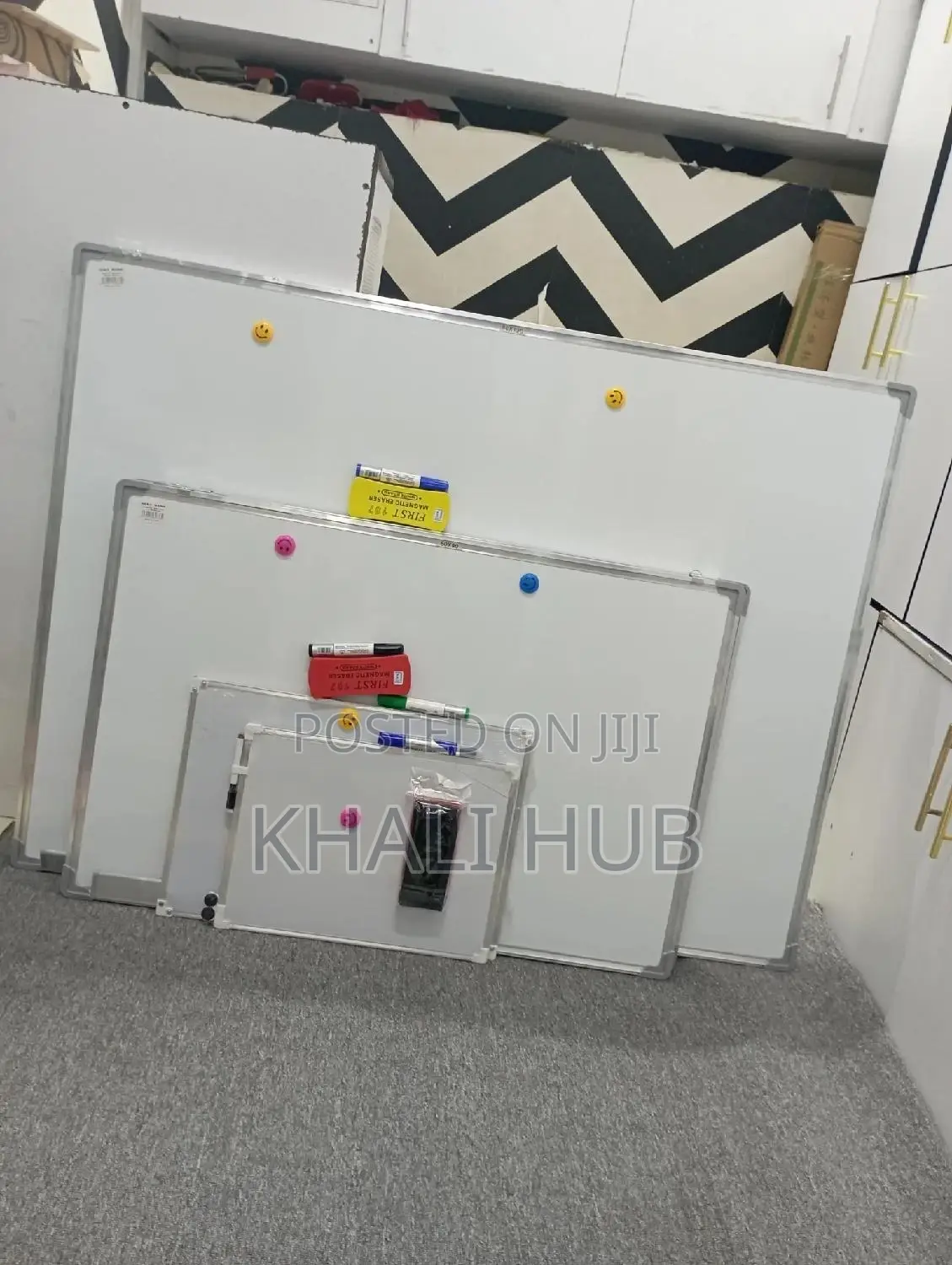Whiteboard: Whiteboard√√ Whiteboard