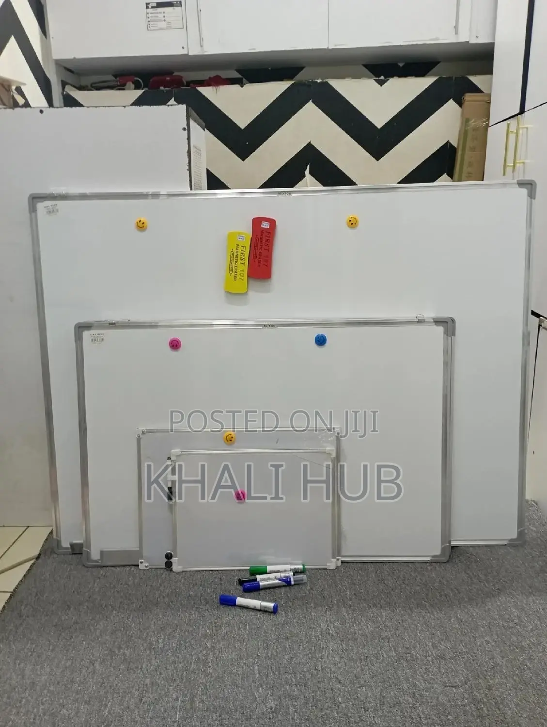 {White Board}
