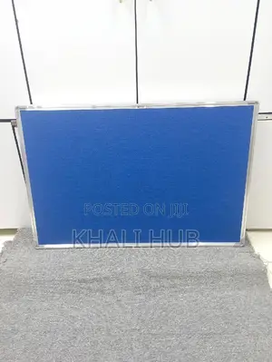 *Noticeboard 90x60cm*