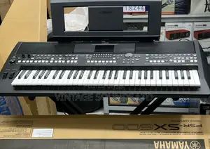 Yamaha Keyboard PSR Sx600 , 61keys With Stand