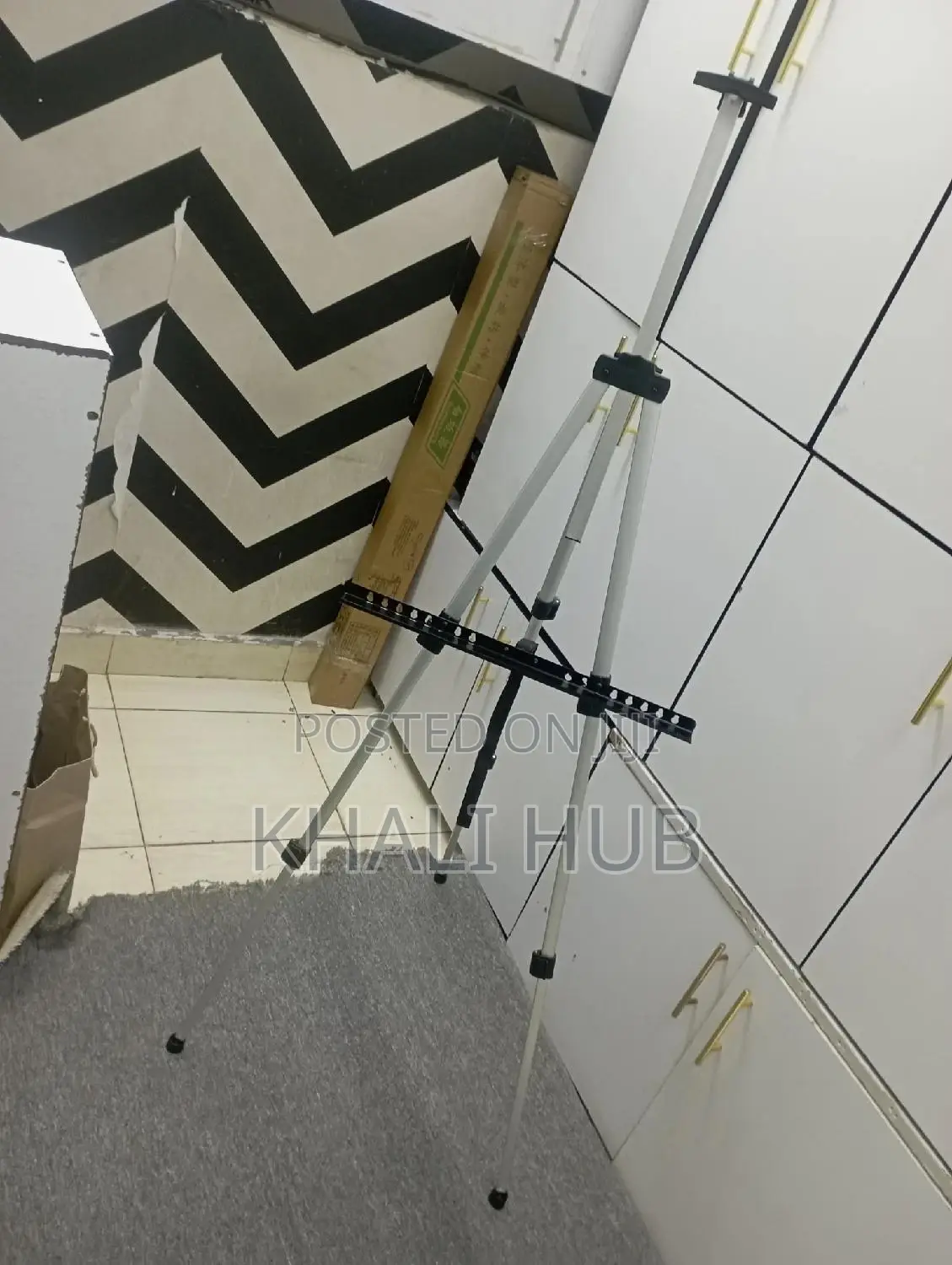 *Tripod Stand*