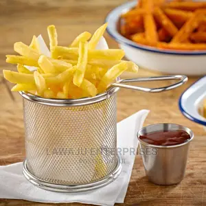 Stainless Steel Round Chips Basket With Sauce Cup