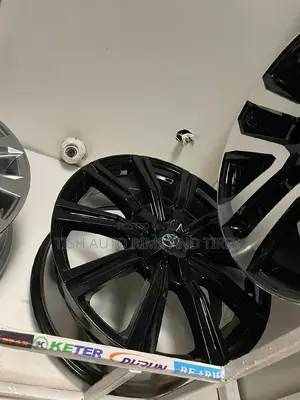 Lancruiser V8, Lexus Lx 570 Rims 20 Inch Set