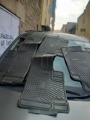 7 Seat Car PVC Universal Fit Car Floor Mats