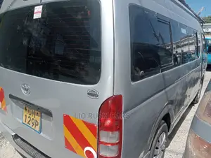 Toyota HiAce 2009 Silver