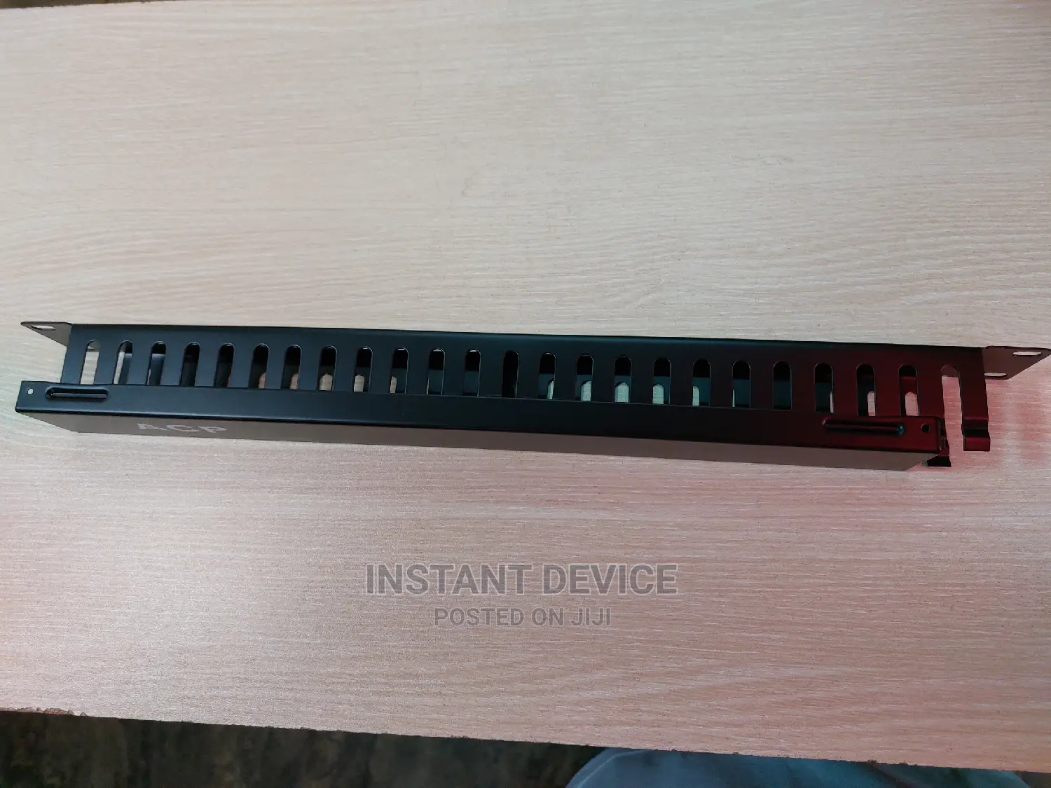 1U Cable Management Rack With 24 Slots