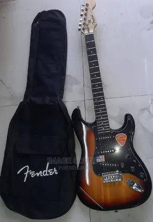 Fender Rythythm Guitar With Bag