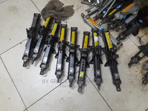 Scissor Jacks 1.5 Tonnes