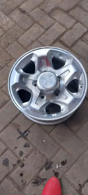 Land Cruiser 16 Inch Rims Set