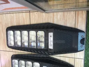 300 Watts Solar Streetlight