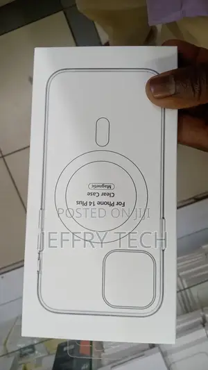 iPhone 14 Plus Clear Case With Magsafe