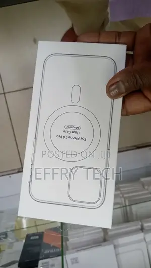 Apple iPhone 14 Pro Clear Case With Magsafe ​
