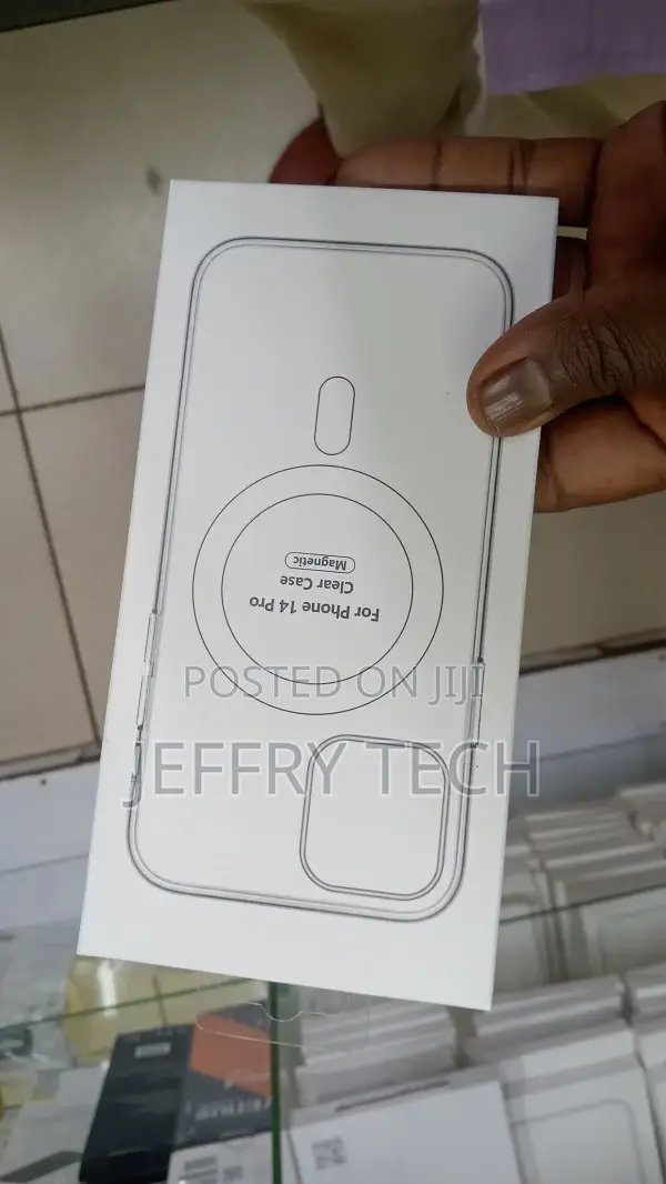 Apple iPhone 14 Pro Clear Case With Magsafe ​