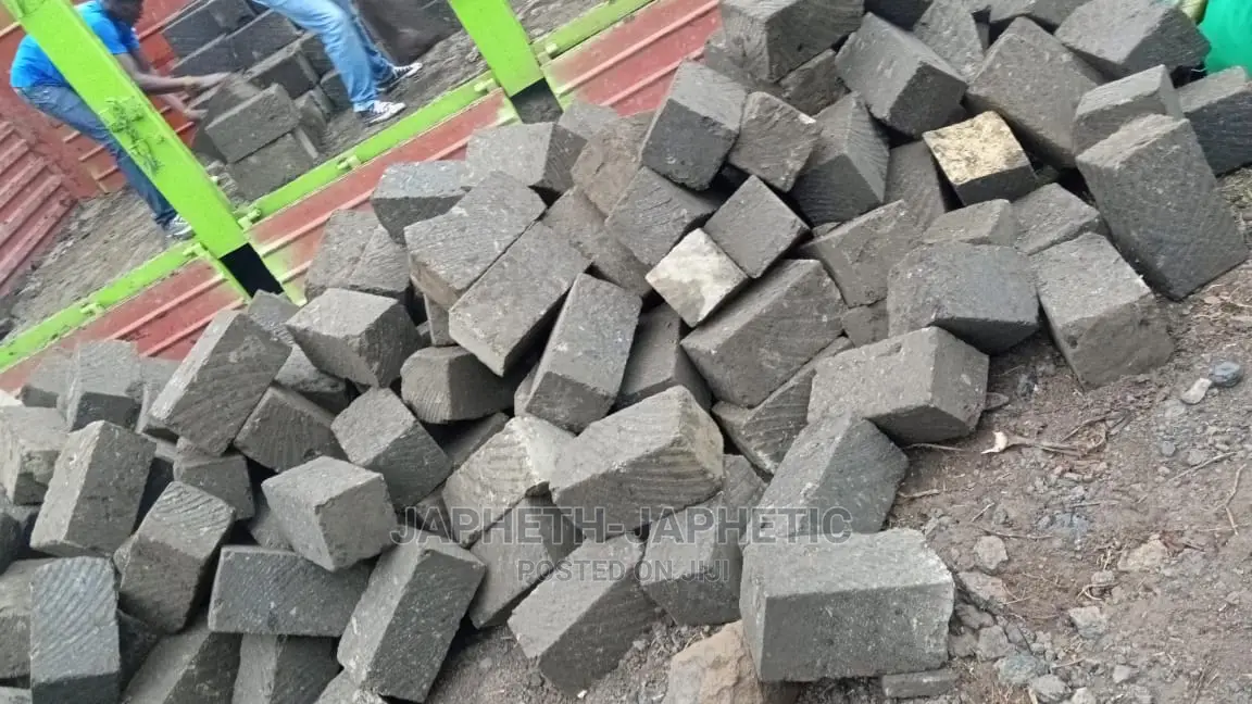 Grey Machine Cut Stones;1st Grade'