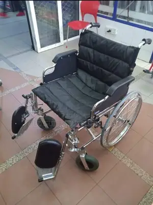 Extra Wide Wheelchair/ Heavy Duty