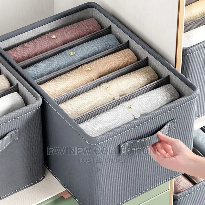 Clothes Storage Organizer
