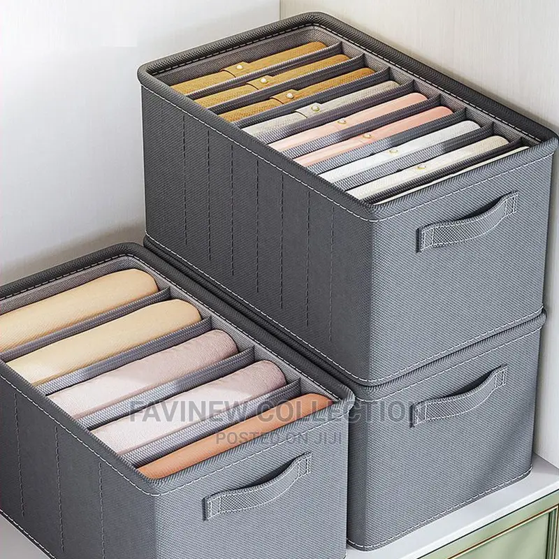 Clothes Storage Organizer