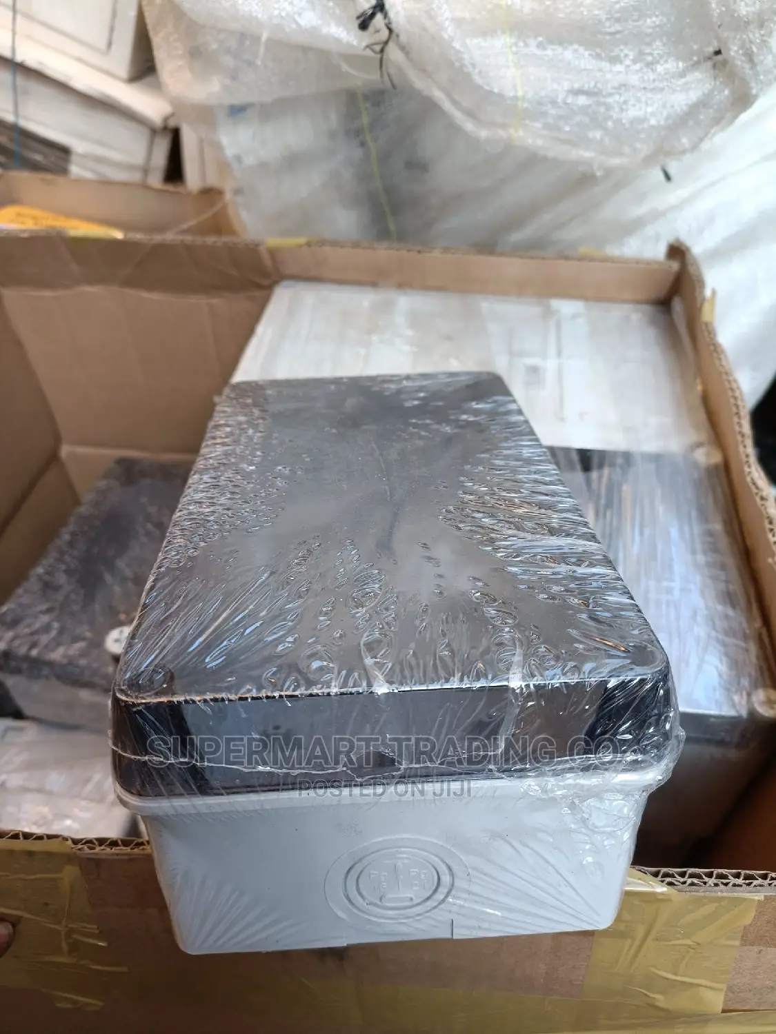 Transparent Adaptor Box 180/110/70
