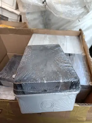 Transparent Adaptor Box 180/110/70